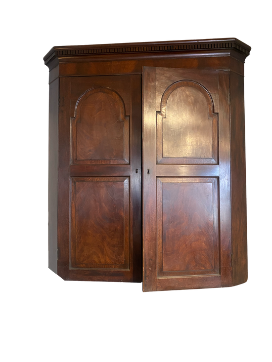 Georgian Antique Corner Cabinet