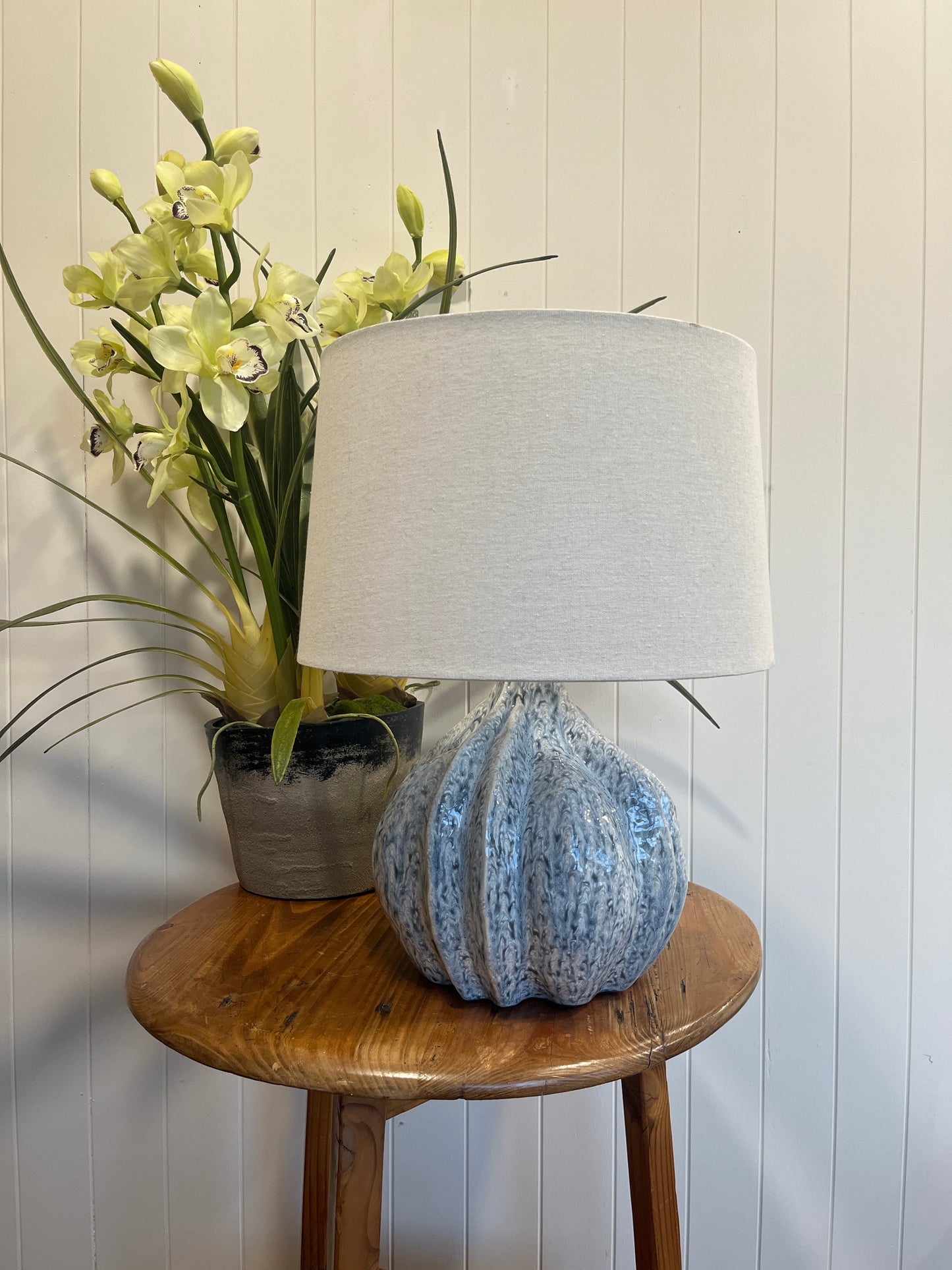 Amari Lamp