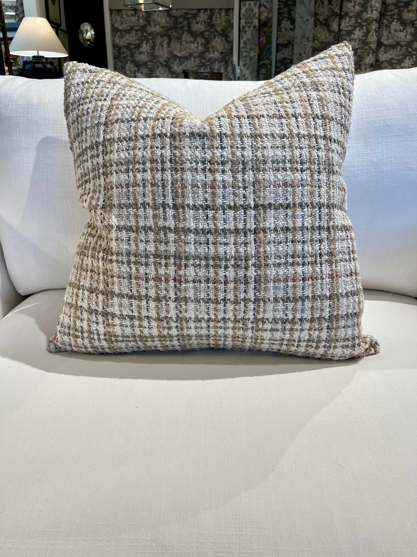 Tripoli Cushion