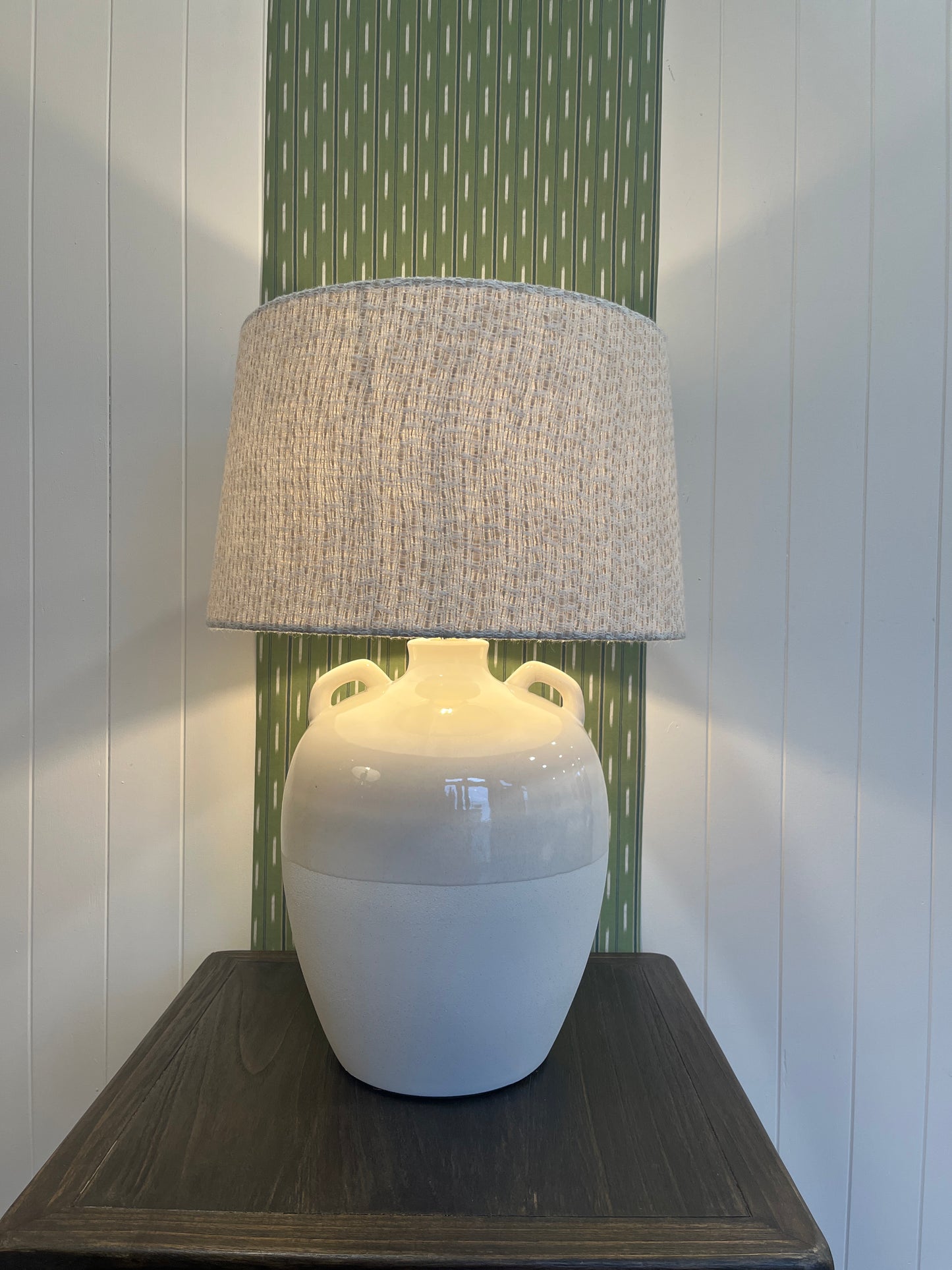 Lug Lamp Base