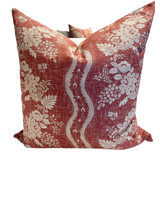 Trellis & Garland Cushion