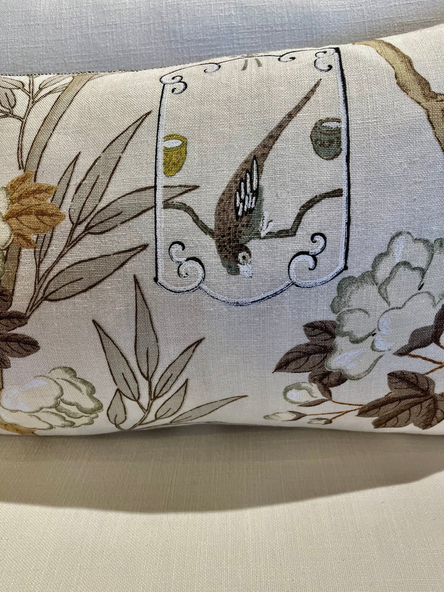 Oriental Parrot Bolster