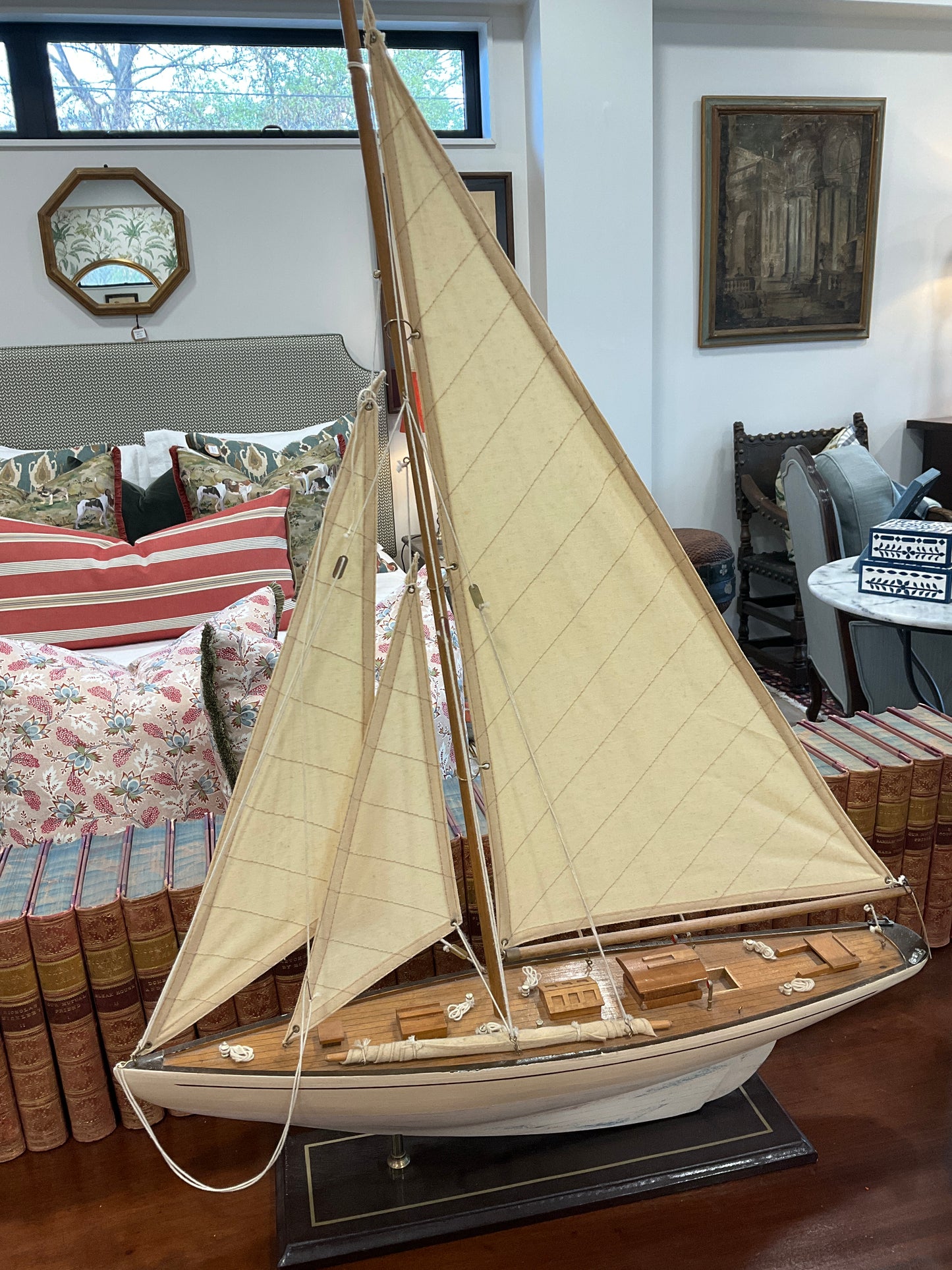 Model Yacht