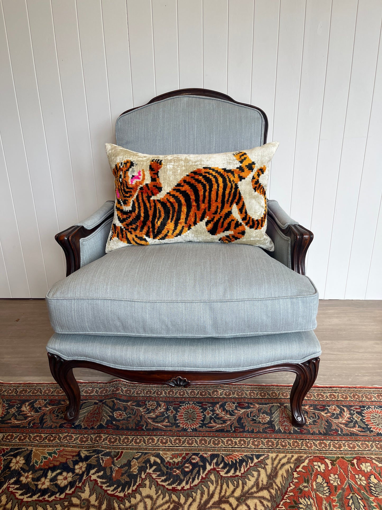 Tiger Cushion