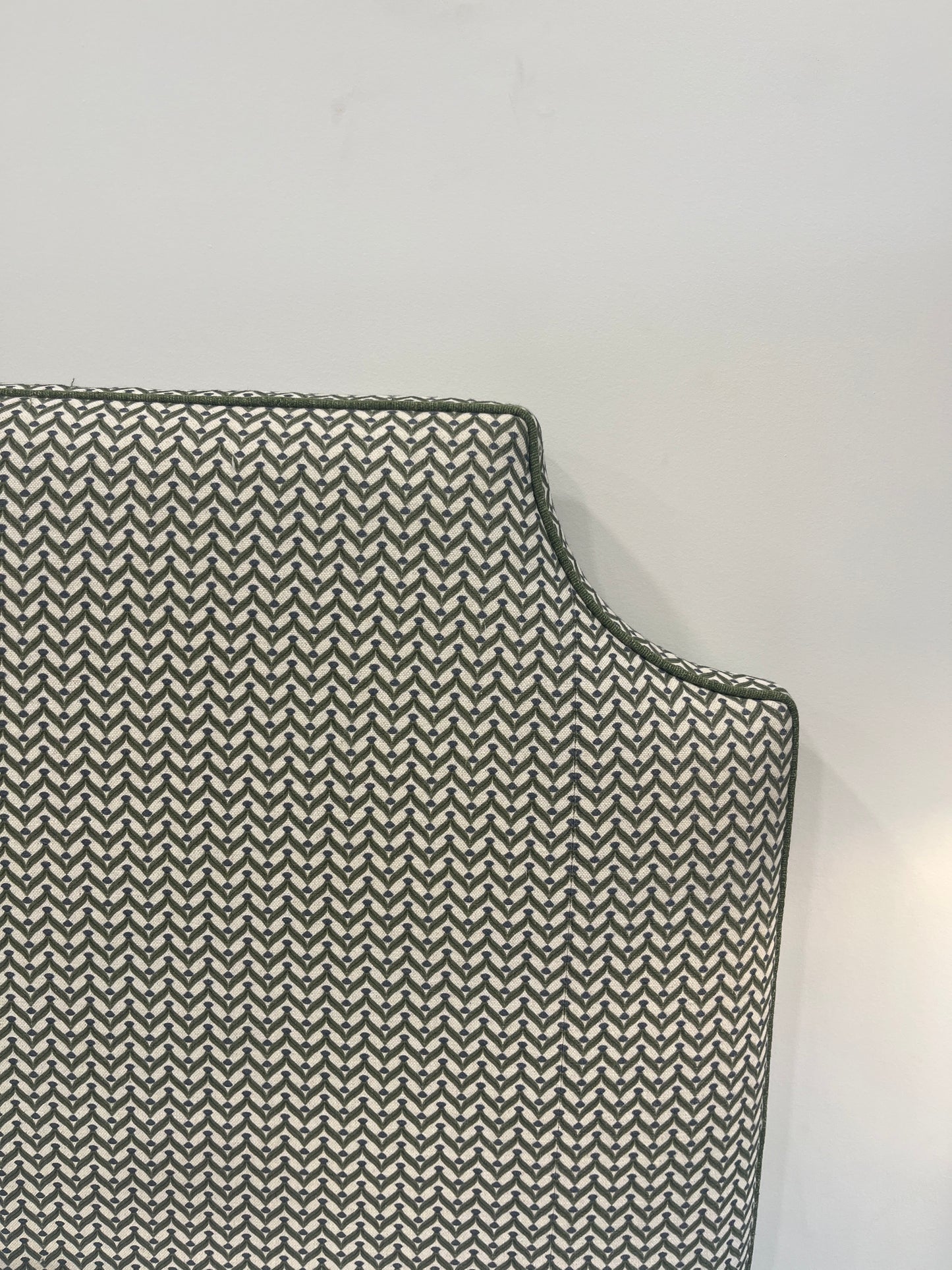 Queen Galatzo Headboard
