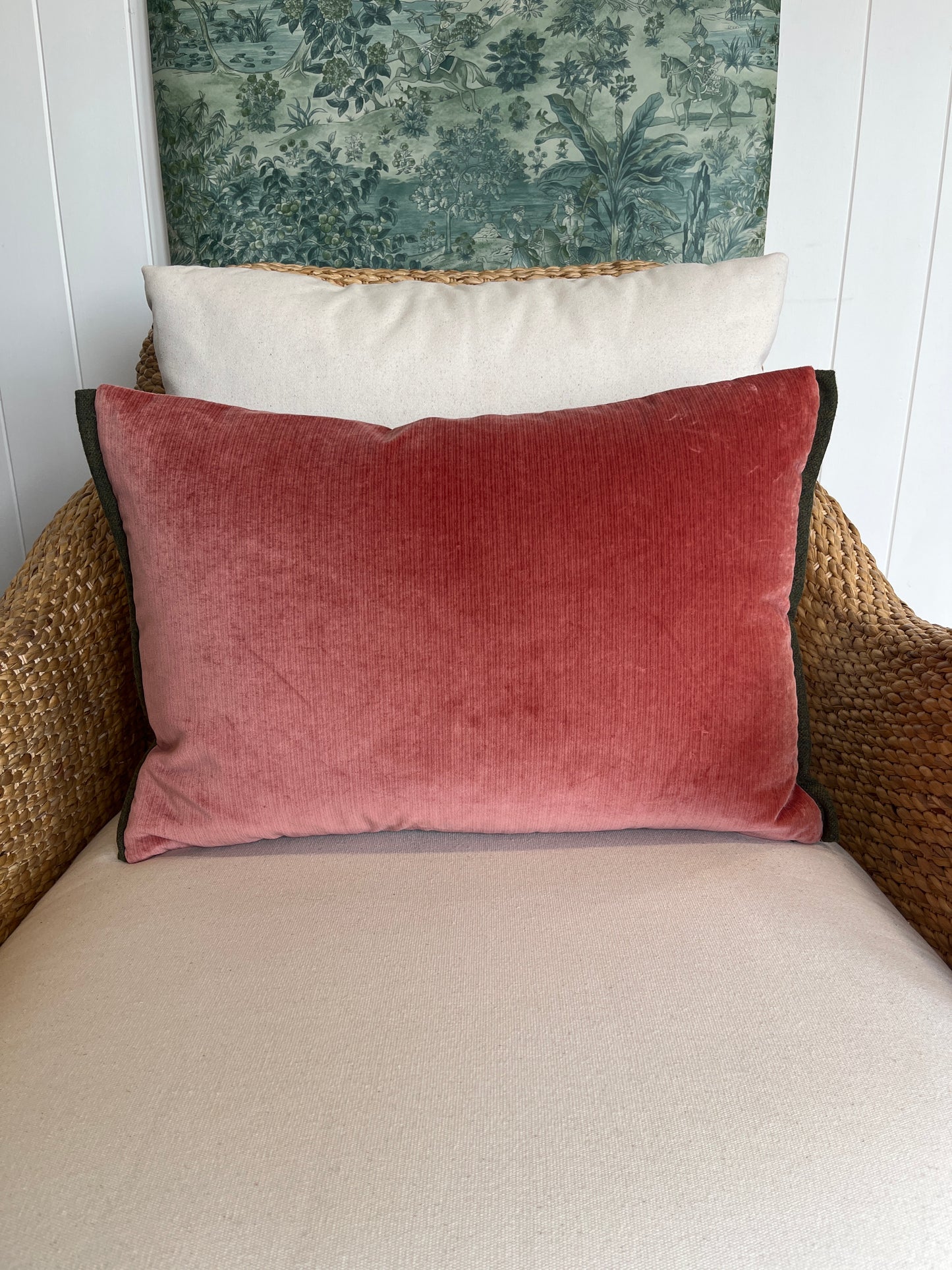 Chatterpie Velvet Cushion