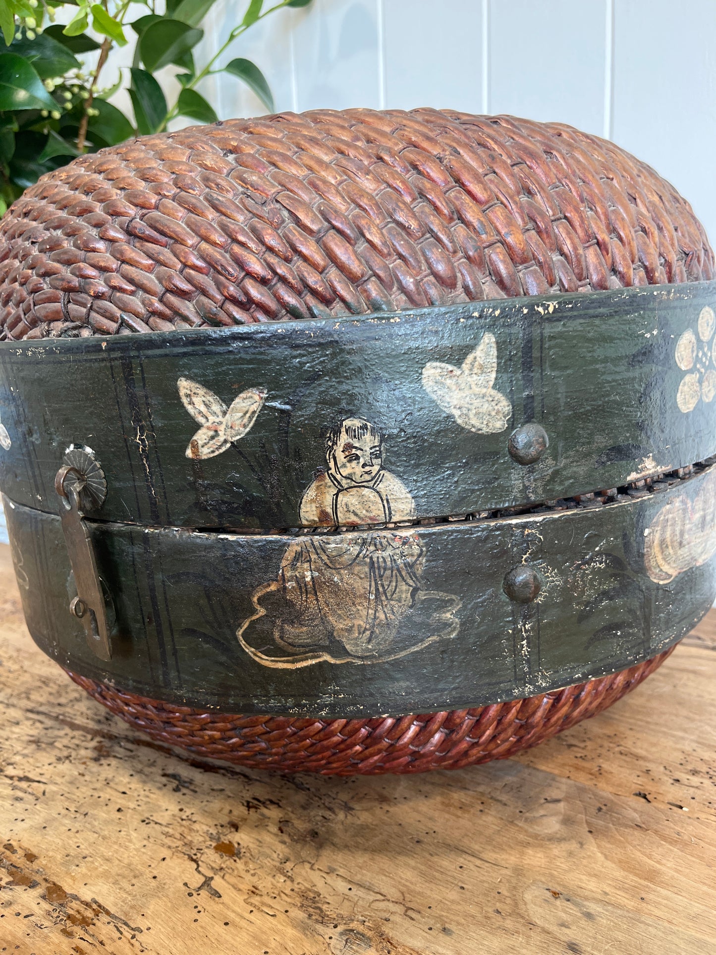 Woven Round Rattan Oriental decorative Box