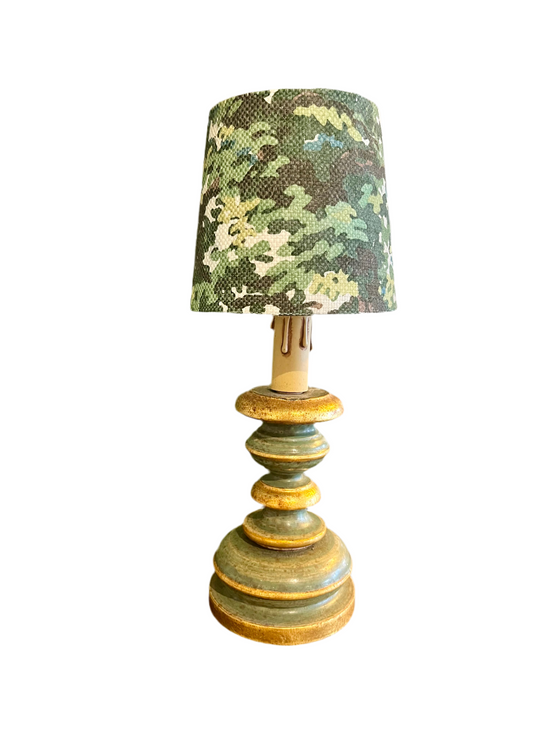 Charming Gilt Lampbase & Shade