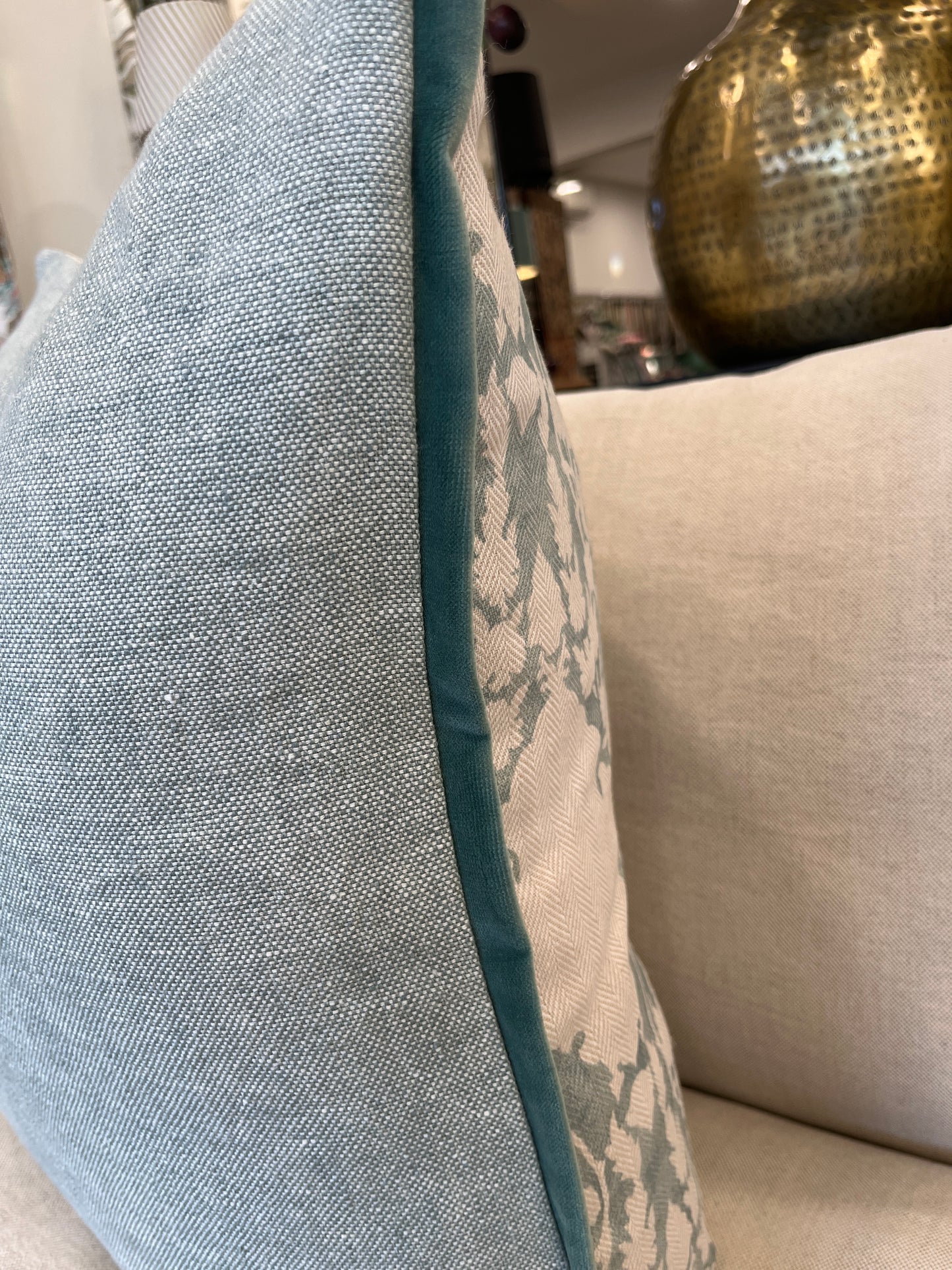 Maddeaux Trellis Cushion