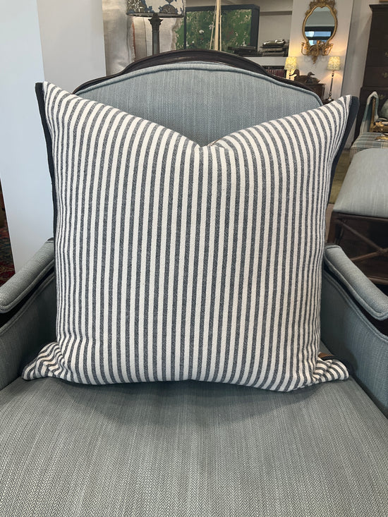 Kezia Cushion