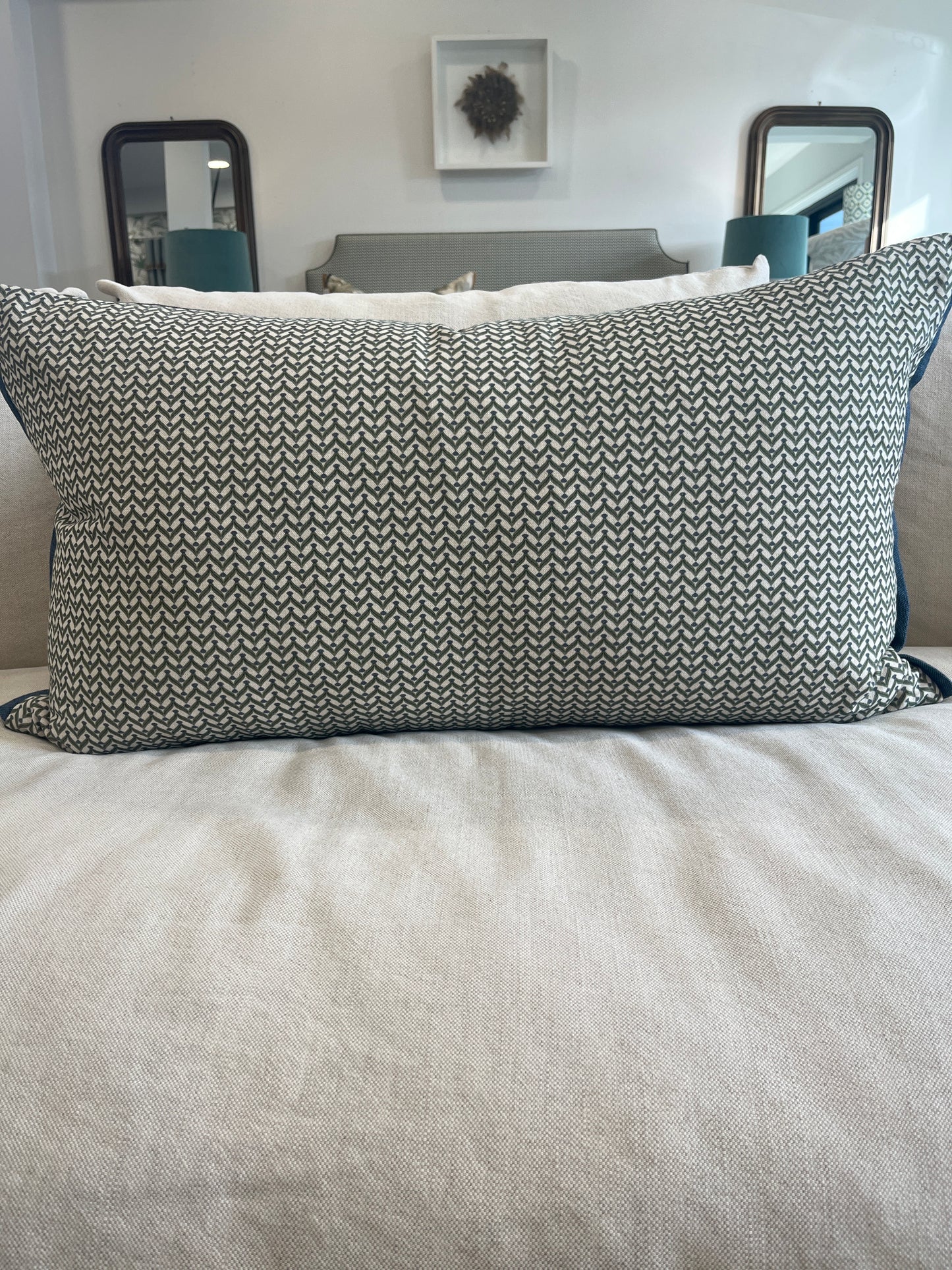 Galatzo Plaid Bolster
