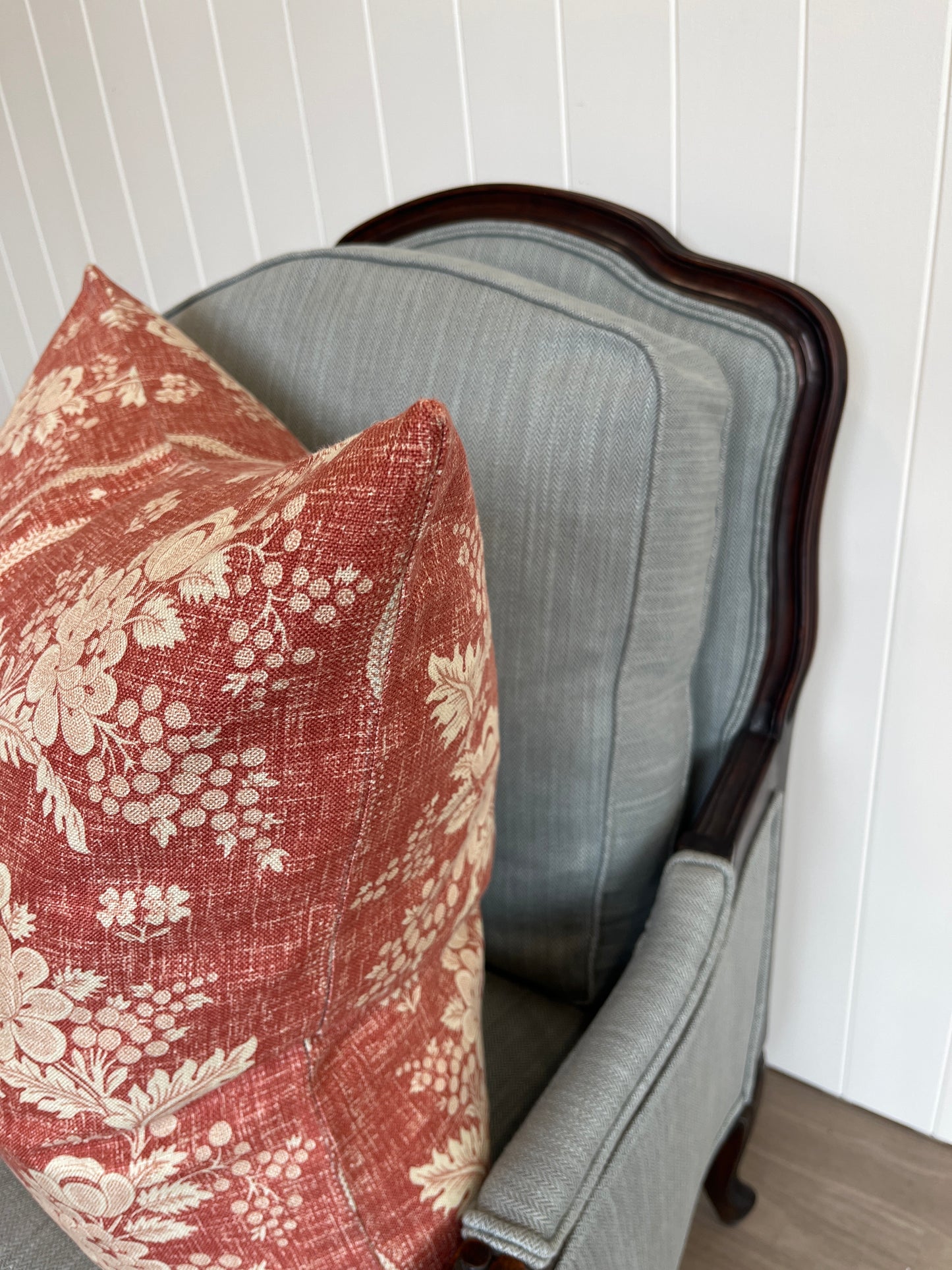 Trellis & Garland Cushion