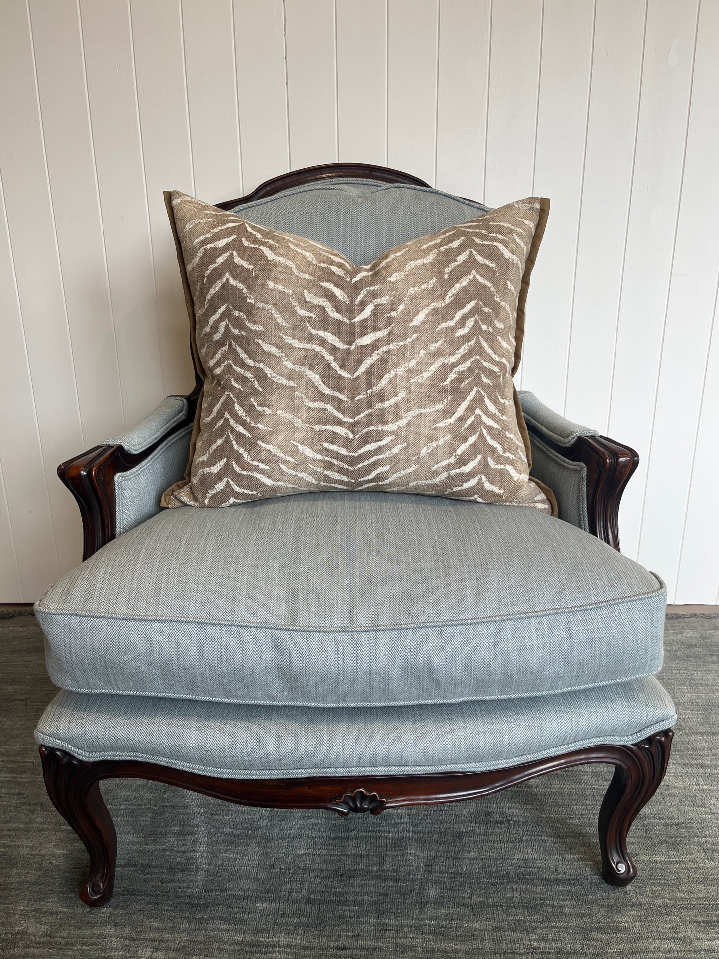 Kravat Tiger Cushion