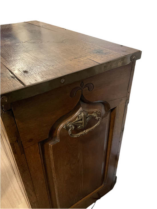 Early 20th Century Oak Gothic panelled storage box