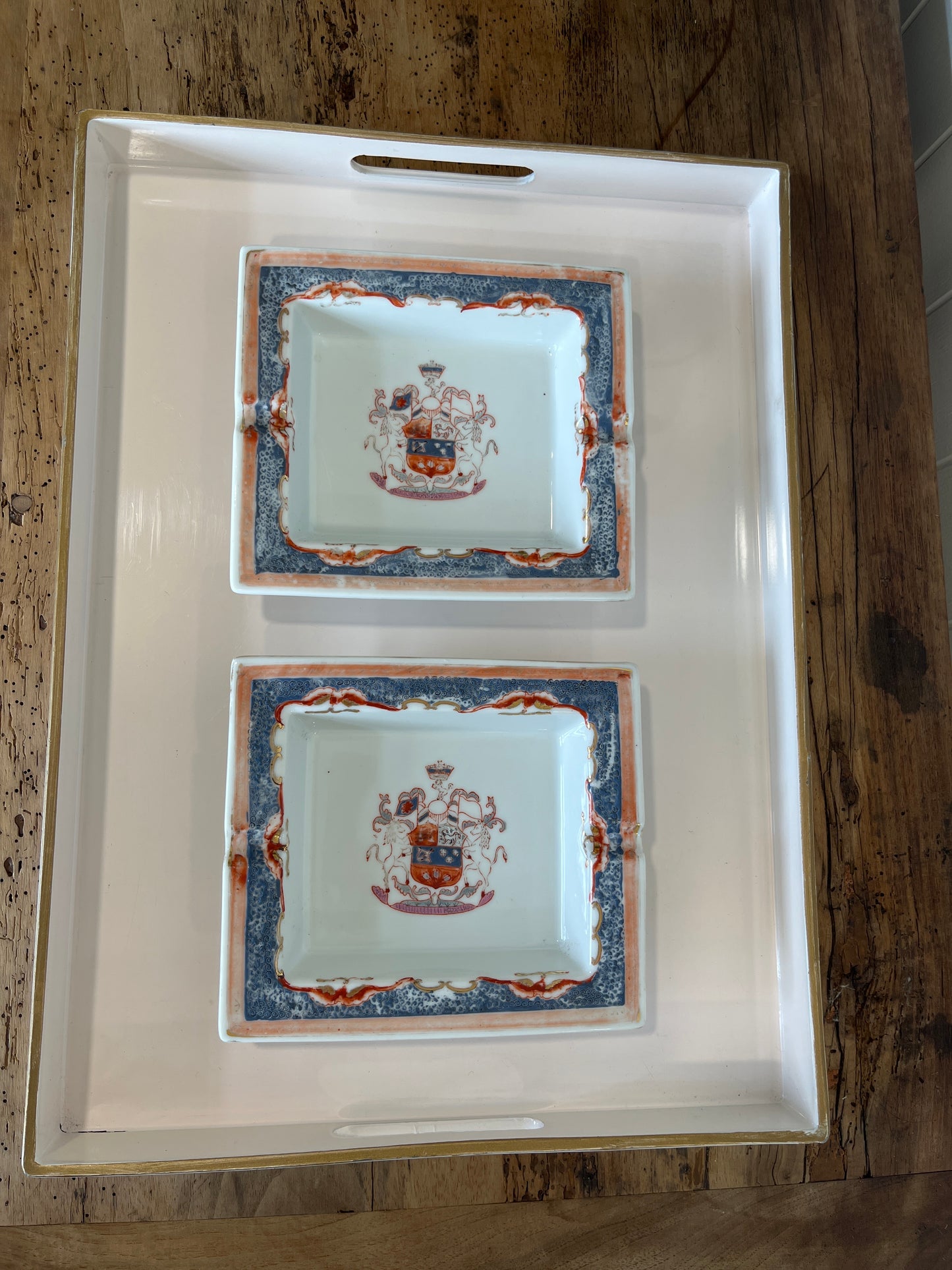 Armorial Style Hand Painted Decorative Porcelain Dishes